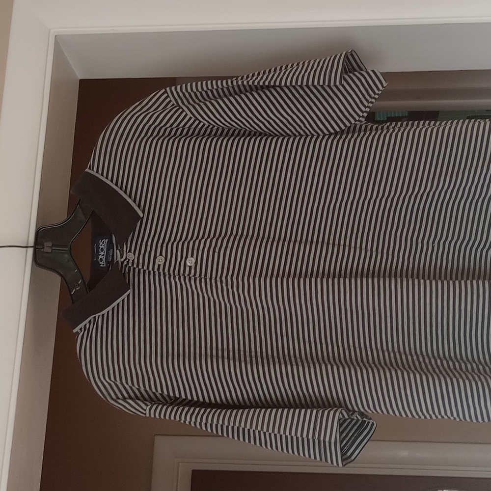 Short sleeve, coloured t-shirt, brand Honers, black and white horizontal stripes